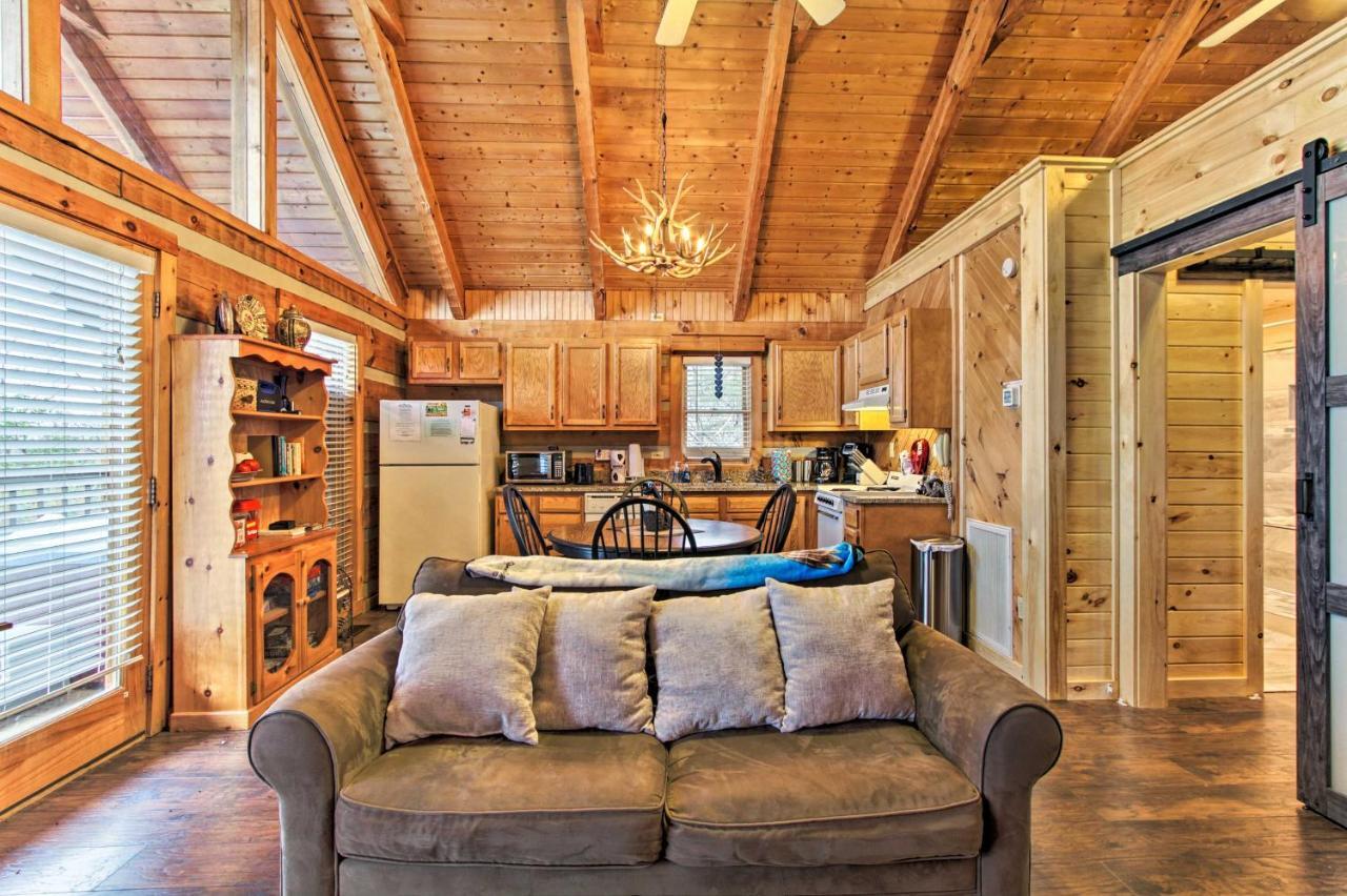 Sevierville Cabin With Private Hot Tub And Fireplace! Exteriör bild